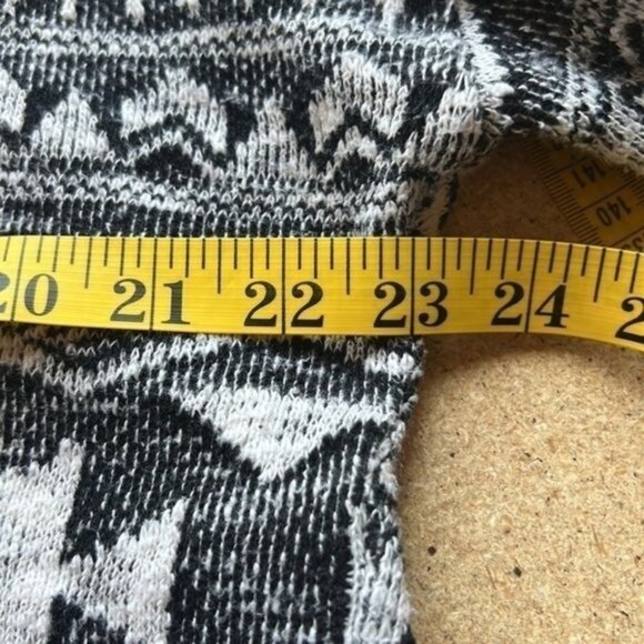 American Eagle Outfitters Hooded Zip-Up Sweater Black/White Drawstring Hem Sz M - Picture 9 of 11